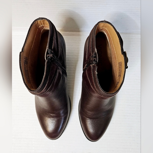 Vionic Trinity Bootie - Picture 7 of 13